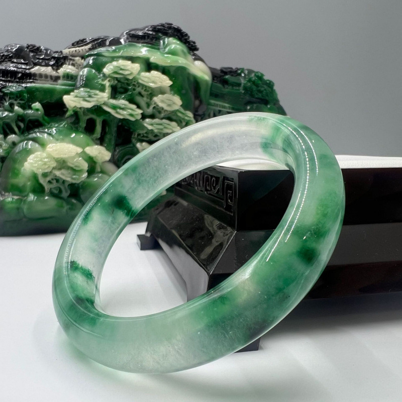 Jadeito imitacijos apyrankė su gėlių raštu, širdies formos dizainas, poliruota danga