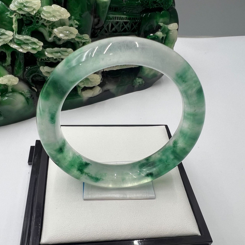 Jadeito imitacijos apyrankė su gėlių raštu, širdies formos dizainas, poliruota danga