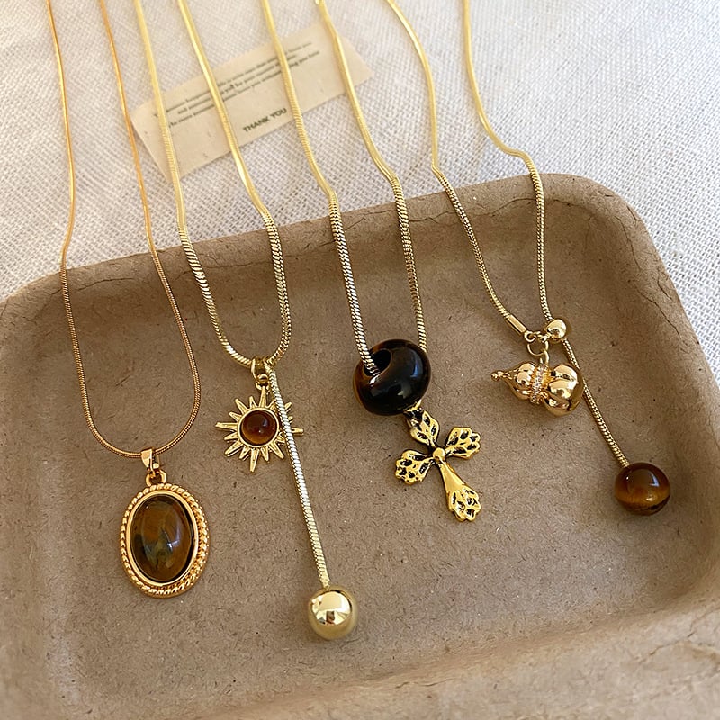 Set de bijuterii cu zirconiu, lanț clavicular și pandantiv din cupru, model inimă/picătură/clopot, stil ușor de lux