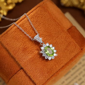 Hui Kai Nakit: S925 sterling srebrni slojeviti ogrlica s prirodnim bojama kamenja, privjesak u obliku jajeta goluba, glavni kamen 6×8 mm, podesiva duljina 41–50 cm, za žene