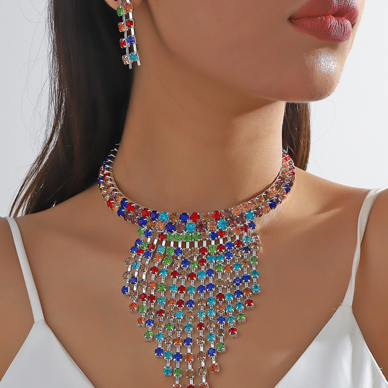 Set nakita s rhinestones i cirkonima, izgled punog dijamanta, cinkova legura, lagani luksuz – naušnice, ogrlica i narukvica