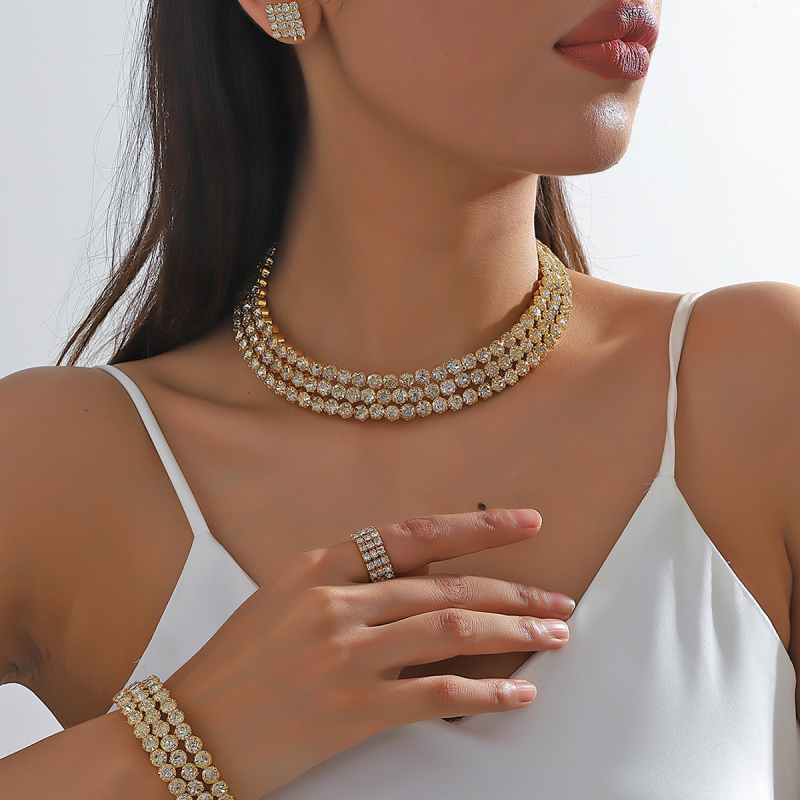 Set nakita s rhinestones i cirkonima, izgled punog dijamanta, cinkova legura, lagani luksuz – naušnice, ogrlica i narukvica