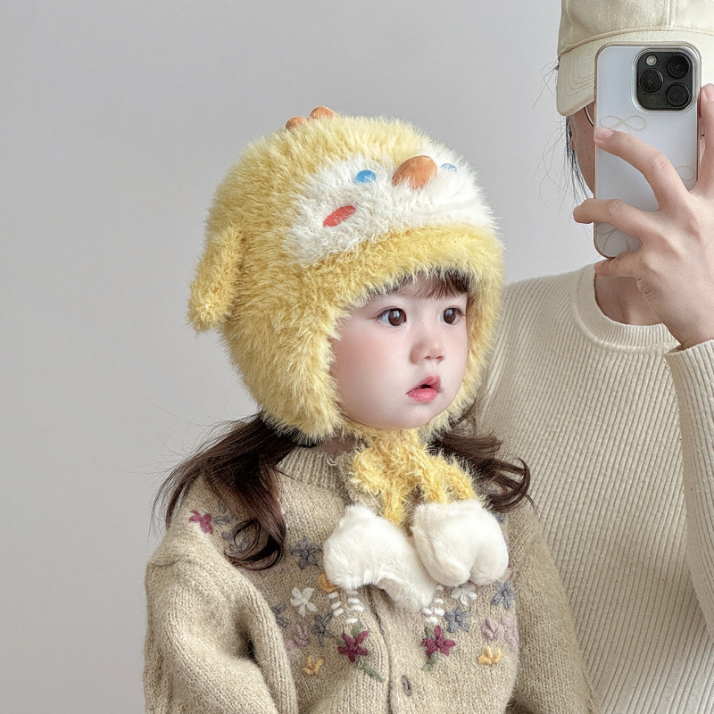 Laste kudumüts müts kõrvade kaitseks, soe ja tuuline sügis-talvel, kellakujulise kujundusega lai äär, materjal: 100% viskoos (Ice Hemp), satiinviimistlus, plüüsvooder, sobib alates 10-aastastest