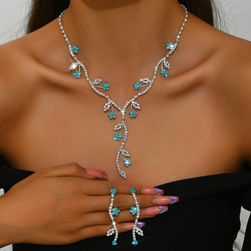 Bakreni set nakita s rhinestones, motiv biljke i cvijeta, ogrlica i naušnice
