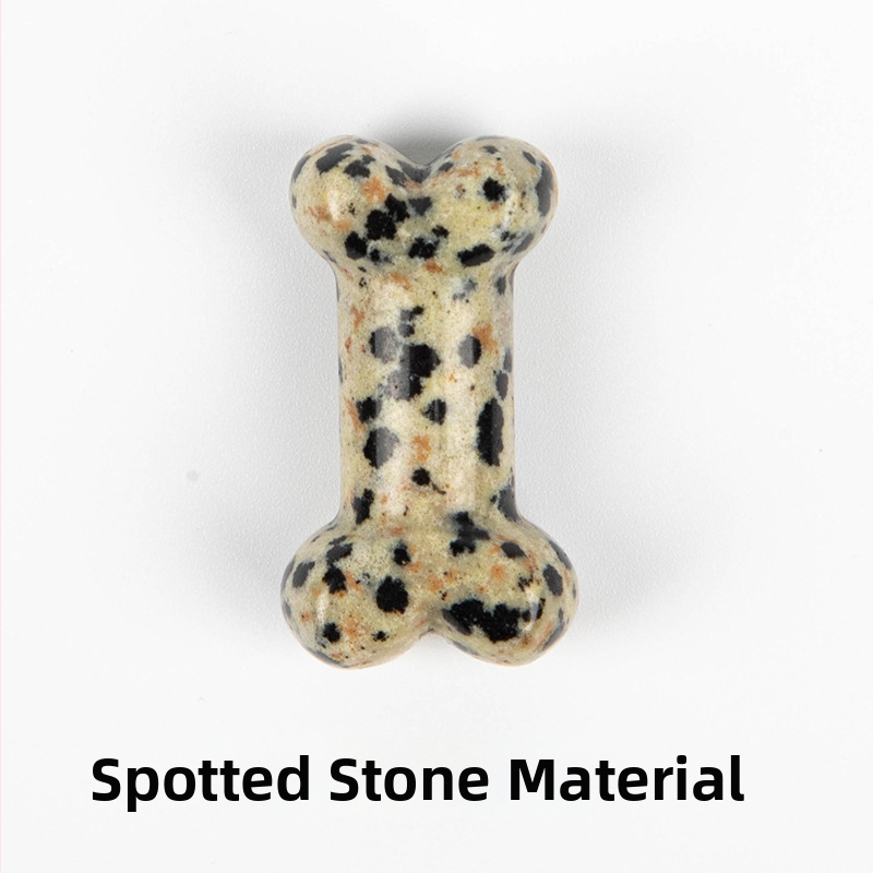 Мини кристални украси с форма на кост — естествен кристал, гравиране и полиране, възможна персонализация, геометрична форма