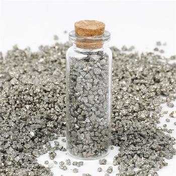 Пирит — естествени кристални фрагменти за декорация, естествен камък, иррегуларна форма, VS чистота