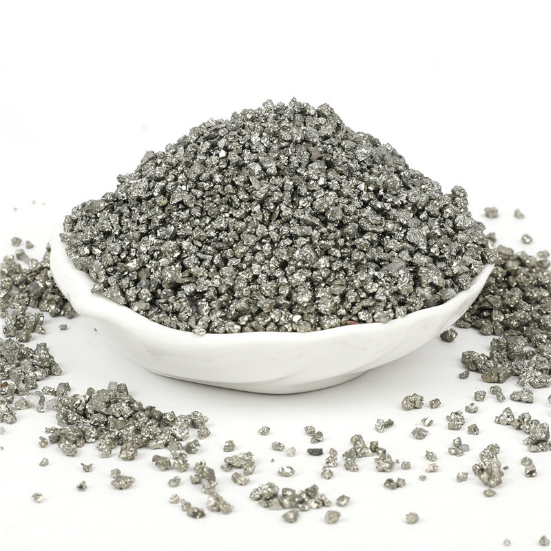 Пирит — естествени кристални фрагменти за декорация, естествен камък, иррегуларна форма, VS чистота