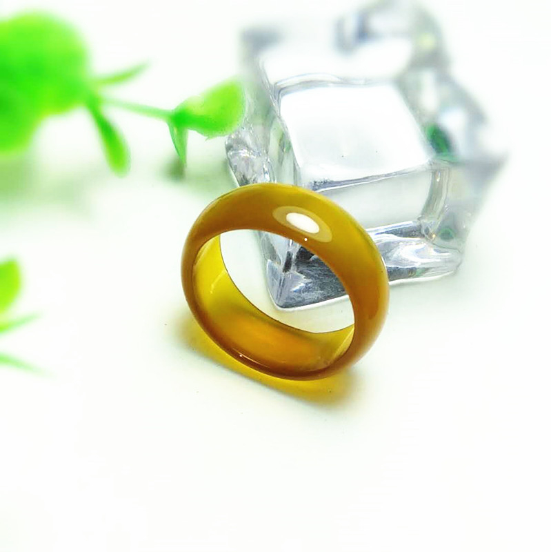 Žiedas iš agato, poliruotas paviršius, natūralus materialas, VS skaidrumas, apvalios formos