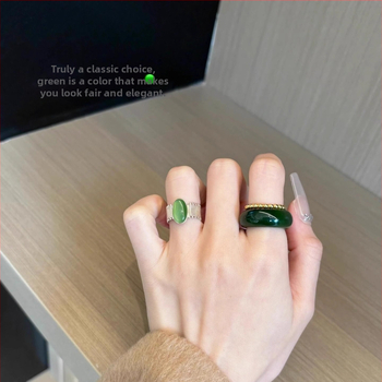 Δαχτυλίδι από φυσικό τζάσπερ και Hetian Jade για γυναίκες