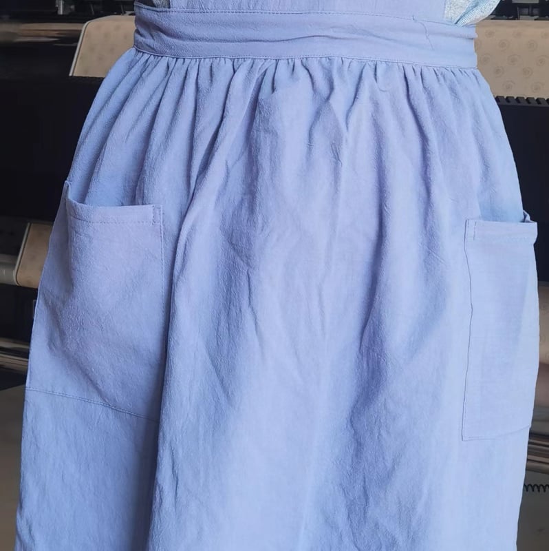 Αμάνικη ποδιά για εστιατόρια και καφετέριες — βαμβακερή, ανθεκτική στις λεκέδες, μοντέρνομινιμαλιστικό στυλ