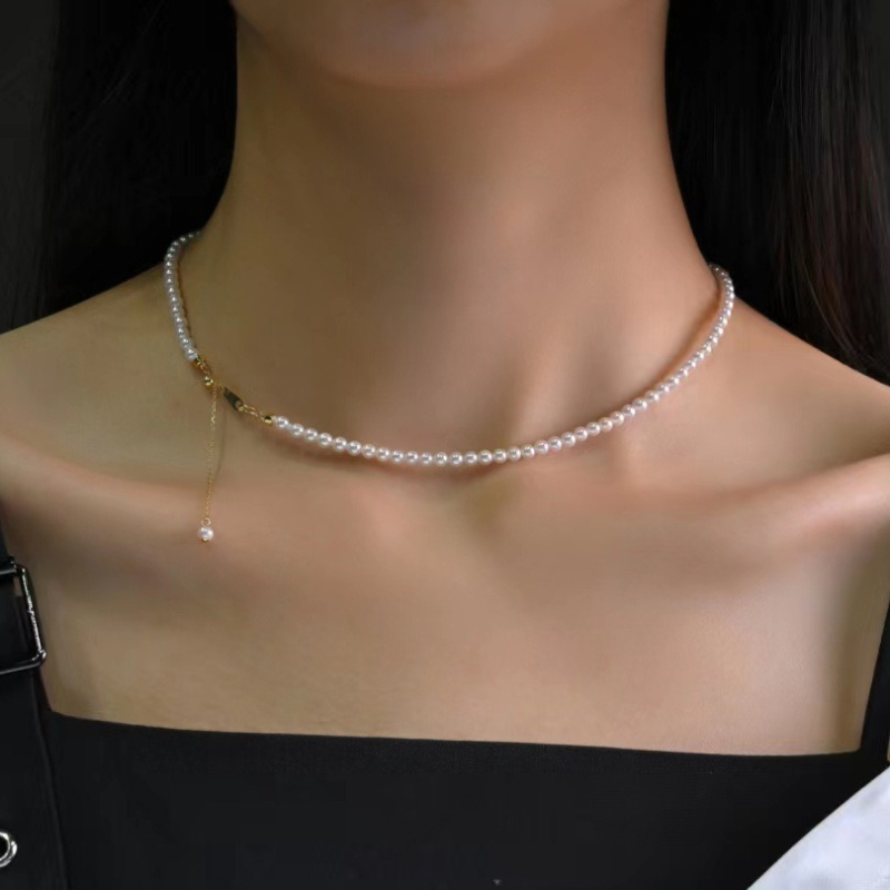 Κολιέ με φυσικά μαργαριτάρια γλυκού ύδατος, τέλεια στρογγυλά, πλεγμένο με 18K χρυσό, μήκος 41–50 εκ