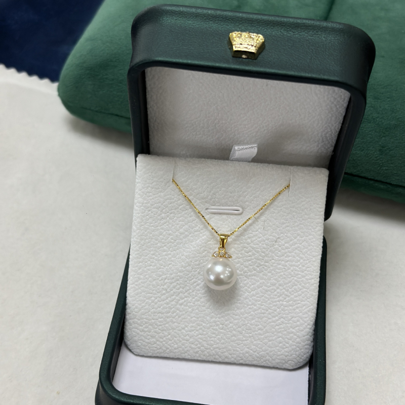 Μενταγιόν από ασήμι 925 με μαργαριάρια γλυκού νερού, κύκλικό σχήμα, υφαντή τεχνική, vintage στυλ