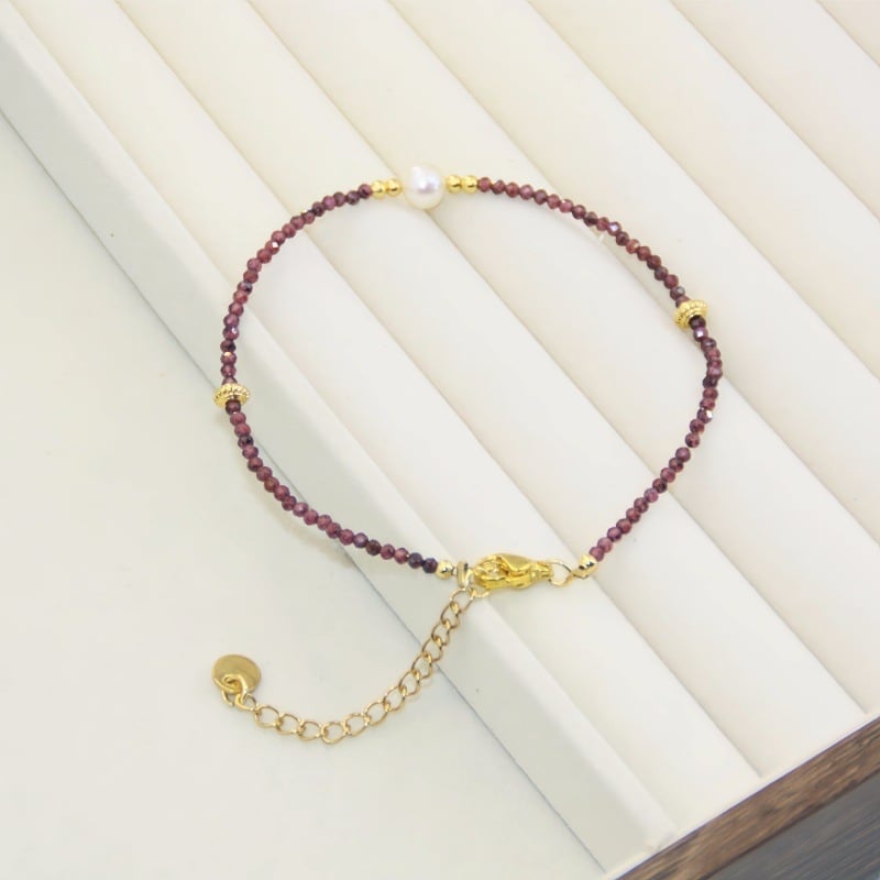 Геометрична гривна от аметист - естествен камък, за жени, оригинален дизайн