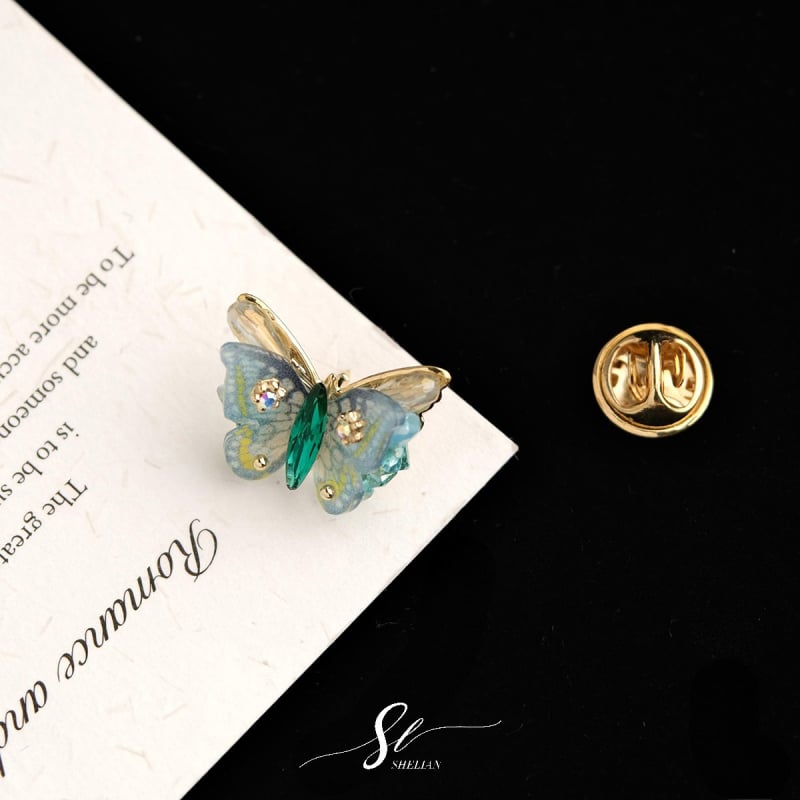 Καρφίτσα: Χειροποίητο μοτίβο πεταλούδας με ανάμικτα υλικά; σχήματα: ζώο και λουλούδι; διακοσμητικό, αντι-έκθεση, πρωτότυπος σχεδιασμός.