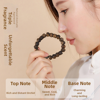 Гривна от агарово дърво с диамантени мъниста – унисекс, фина изработка, аксесоар за ръка