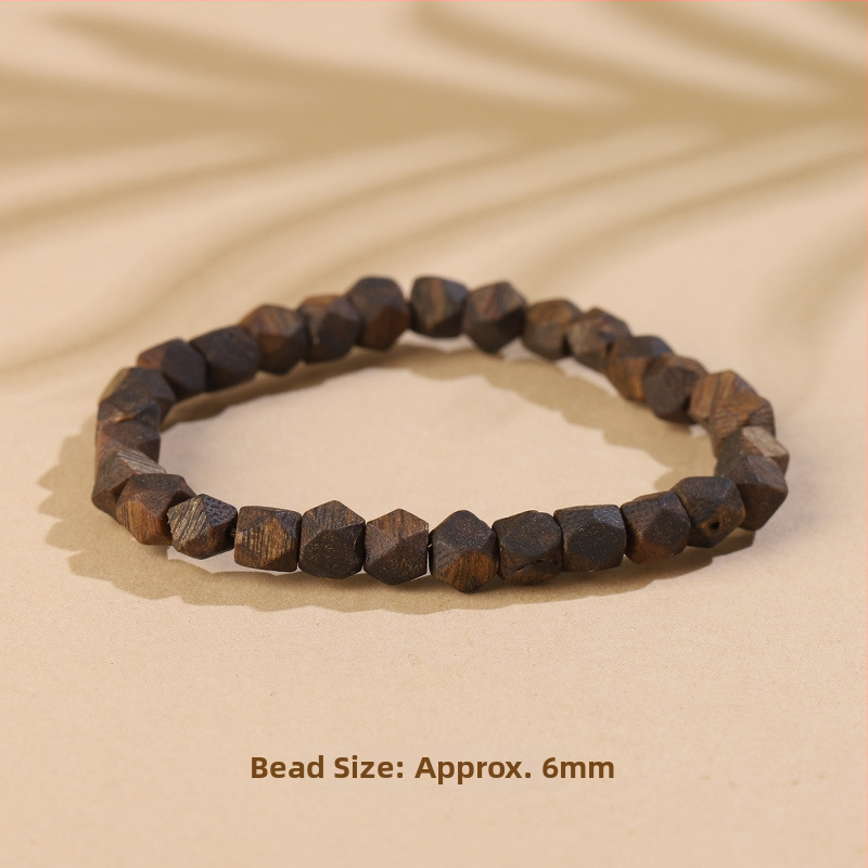 Гривна от агарово дърво с диамантени мъниста – унисекс, фина изработка, аксесоар за ръка