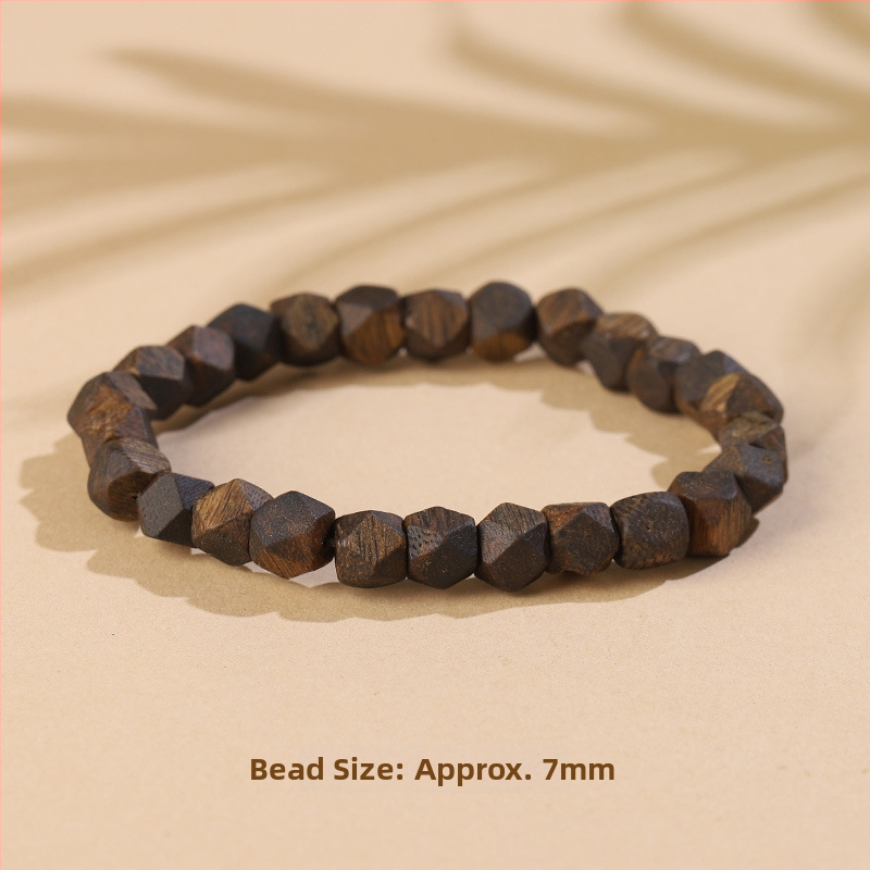 Гривна от агарово дърво с диамантени мъниста – унисекс, фина изработка, аксесоар за ръка