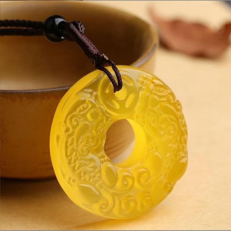 Медальон с двойни Pixiu от естествен агат, кръгла форма, гравирани детайли, чистота VVS