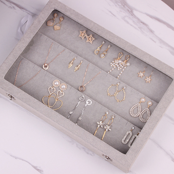 Κουτί αποθήκευσης κοσμημάτων με βάση επίδειξης για σκουλαρίκια, καρφάκια, κολιέ και δαχτυλίδια – Προστασία σκόνης, Μεγάλη χωρητικότητα, Υλικό: Χαρτί, Αγροτικό στυλ