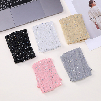 Μακριά δαντελένια UV γάντια χωρίς δάχτυλα με στρας, ελαστικά, πολυεστέρας 81–95% (Στυλ: Street, μη mainstream, μελλοντικό ρεύμα; Φθινόπωρο 2024)