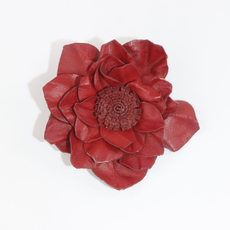 Širdies formos odinis lotus žiedas – rankų darbo, trimatė odos gėlė, DIY odinis aksesuaras galvai ar rankinei, pirmos kokybės oda