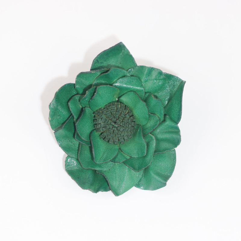 Širdies formos odinis lotus žiedas – rankų darbo, trimatė odos gėlė, DIY odinis aksesuaras galvai ar rankinei, pirmos kokybės oda