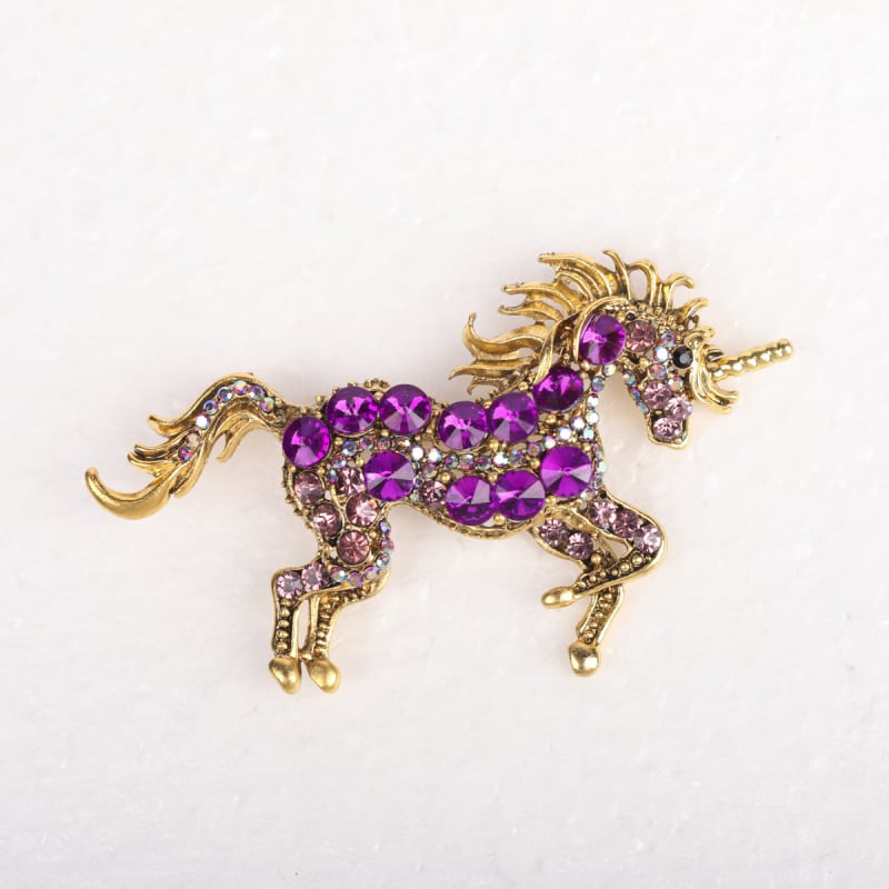 Единорог брошка с кристали, цинкова сплав, диамантено инкрустиране, карикатурен дизайн, унисекс