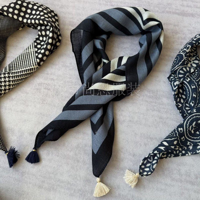 100% австралийска вълна триъгълен шал — ръчно навити ръбове; лек; мек; есен и зима