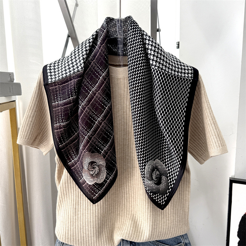 Шал от коприна тутова сатен - цифров печат, произход Ханчжоу, подходящ за пролет-лято-есен, лансиран през пролетта на 2025 г.