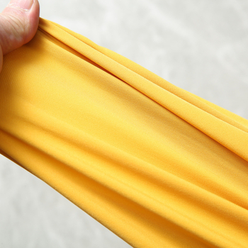 Мъжко спортно яке с качулка, леко и дишащо, пролетно от нейлон