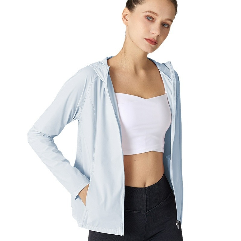 Női kültéri kapucnis széldzseki UV 50+ védelem, lélegző szövött anyag, csíkos