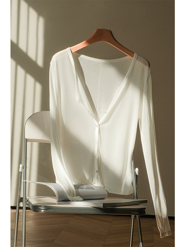 Lyocell, V-izrez, UPF30+, dugi rukavi, ravni kroj