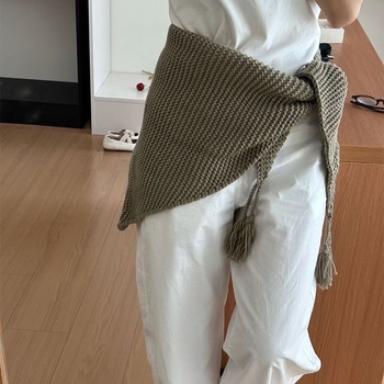 Шал от дебела плетка с яка, вълнена смес, триъгълен дизайн с ресни, слоест топло увиване за врата