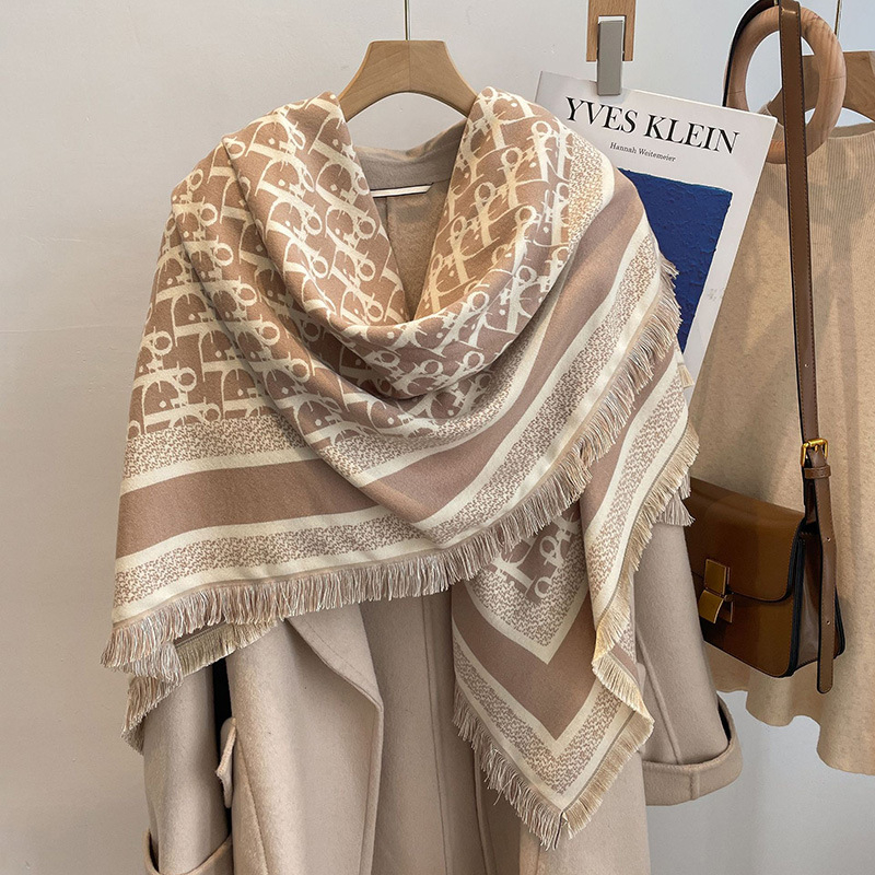 Saufuo ženski kvadratni šal od poliestera s jacquard uzorkom, održava toplinu, za četiri sezone, elegantan i svestran