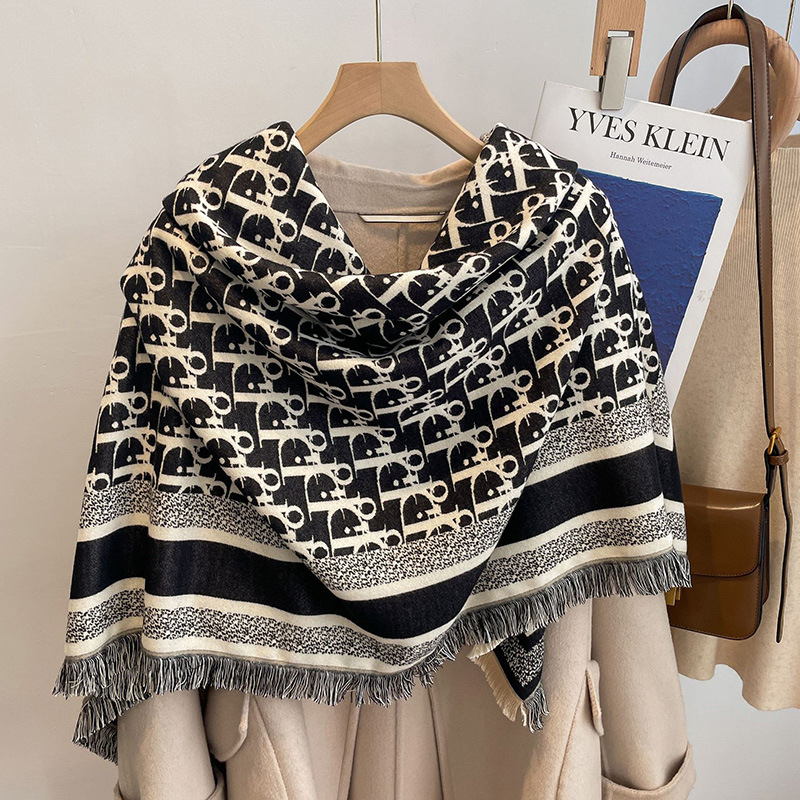 Saufuo ženski kvadratni šal od poliestera s jacquard uzorkom, održava toplinu, za četiri sezone, elegantan i svestran