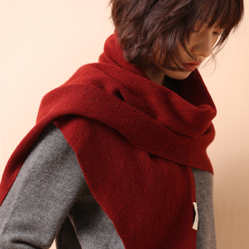 Τριγωνικός σάλι από 100% μαλλί, ύφανση warp-knitting, ζεστασιά για τον χειμώνα, γυναικείο αξεσουάρ, κομψό και καθημερινό στυλ.