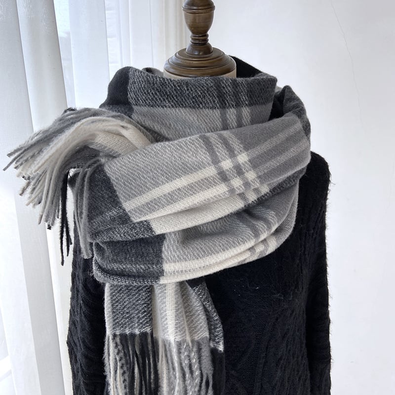 Дамски зимен шал: каре с пискюли, корейски стил; warp knitting плат, imitation cashmere, полиестер; топъл и удобен.