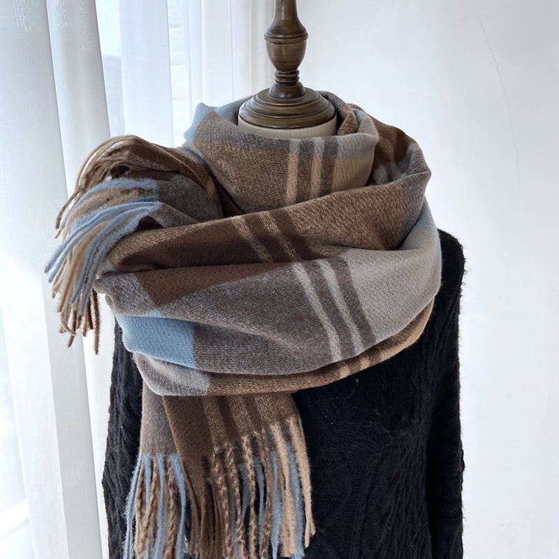 Дамски зимен шал: каре с пискюли, корейски стил; warp knitting плат, imitation cashmere, полиестер; топъл и удобен.