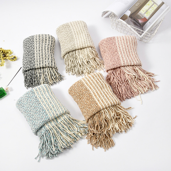 Pleten pončo od chenille pređe s izrezom na boat-neck, resice, nordijski stil, topao šal
