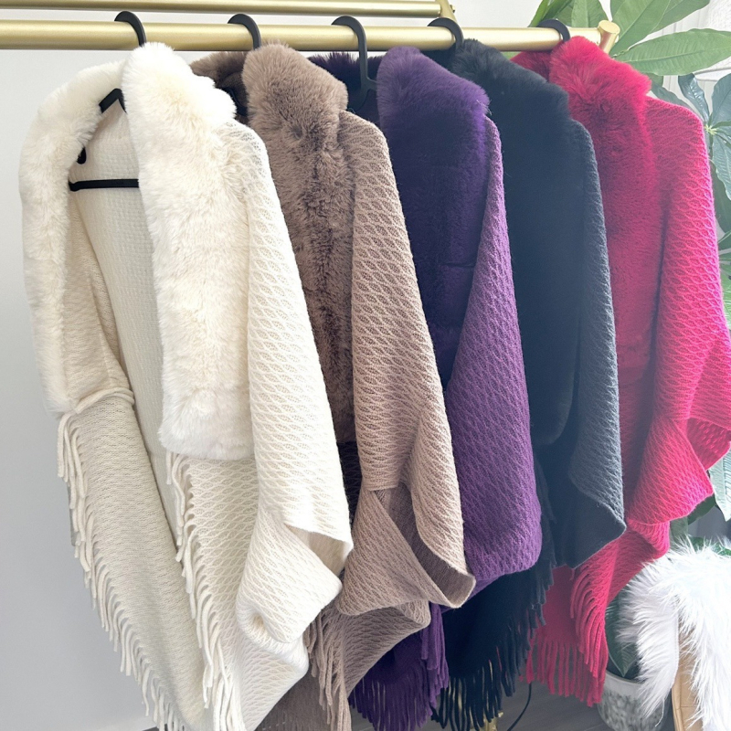 Ženski šal‑pončo s velikim ovratnikom - od akrilne vune, jednobojan, srednja duljina, elegantan stil