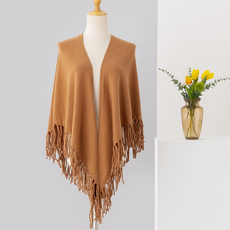 Шал от чиста вълна, триъгълен дизайн, монохромен модел, жаккардова тъкан, ширина 230 см