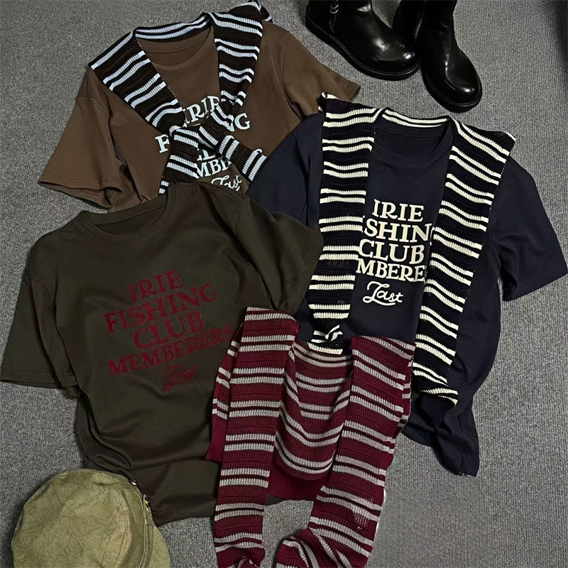 Шал за жени с райета и прорезна плетка • Материал: core yarn • Подходящ за зима, пролет и есен