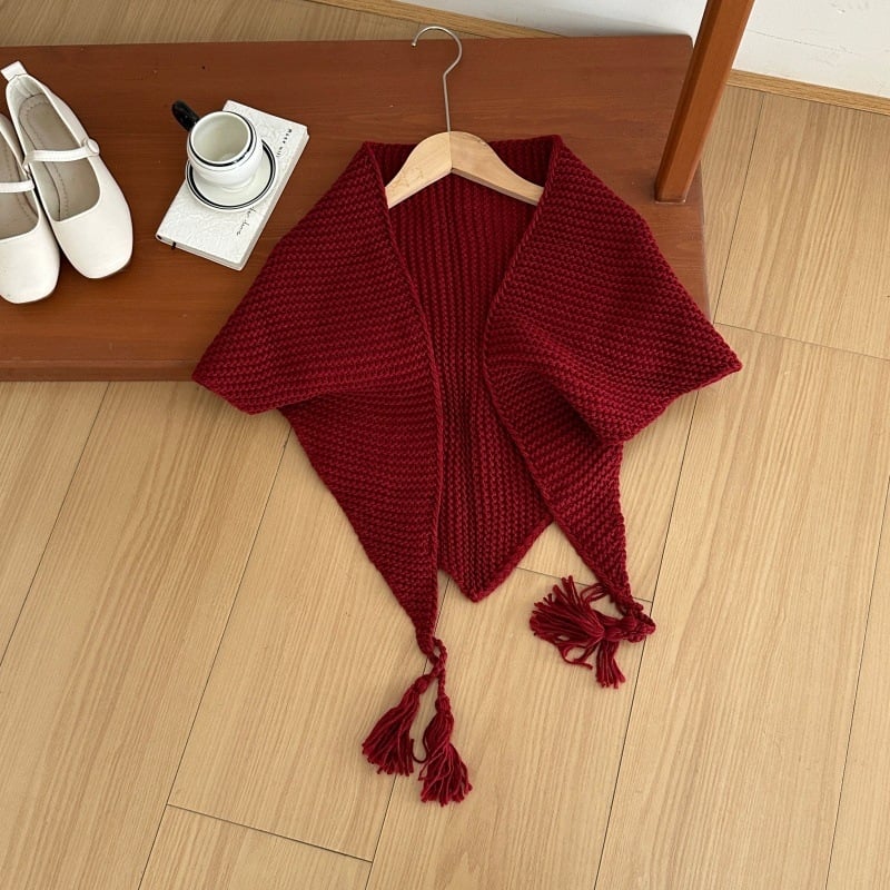 Ženski trokutasti šal od vunene smjese, warp knitting tehnika, jednobojni uzorak