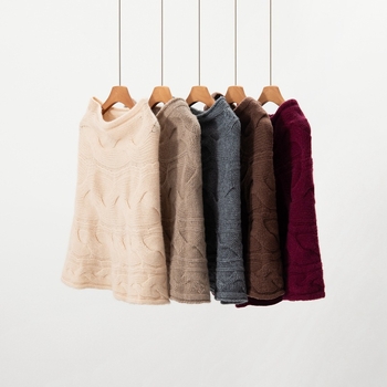 Κασμίρινος μανδύας με κουκούλα - Πλεκτός, Μονόχρωμο σχέδιο, Διατηρεί τη θερμότητα, Χειμώνας 2025