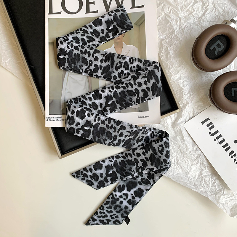 Uski šal i gumica za kosu s leopard uzorkom – dvostrano, poliester, jednostavno pletenje, proljetni dodatak.