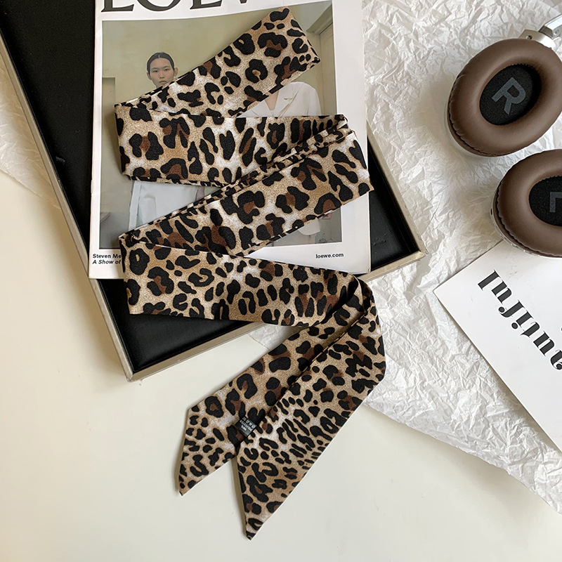 Uski šal i gumica za kosu s leopard uzorkom – dvostrano, poliester, jednostavno pletenje, proljetni dodatak.