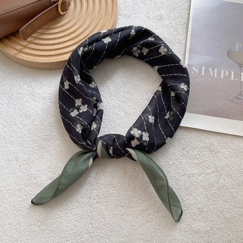 Pamut satin négyszögletes sál, warp-öltéses, retro irodalmi stílus, nyakkendő, 2025 őszén debütál