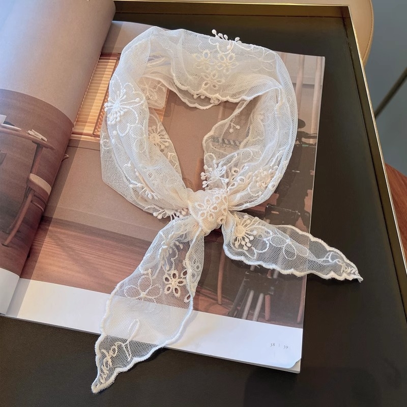 Női hosszú poliészter sál hímzéssel, warp knitting technikával, friss és édes stílusban (Spring 2025 megjelenés; warp knitting; poliészter; hímzés)