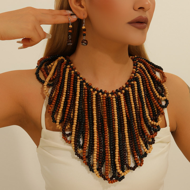 Fa gyöngyös tassel nyaklánc és fülbevaló készlet; többszintű, virágos mintázat; anyag: fa; feldolgozás: sütött festék; lánc stílus: golyó lánc; készlet: fülbevaló + nyaklánc