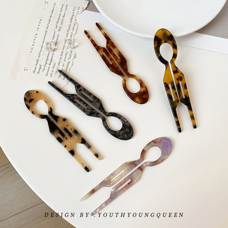 U-alakú hajtű geometriai stílussal | Anyag: acetát lemez; Stílus: Koreai; Gyártási szám: FZ26; Licenszelhető magáncímke: Igen